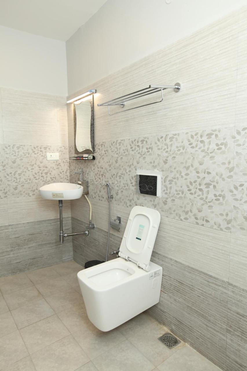 Le Windfall Luxury Пондичерри Экстерьер фото